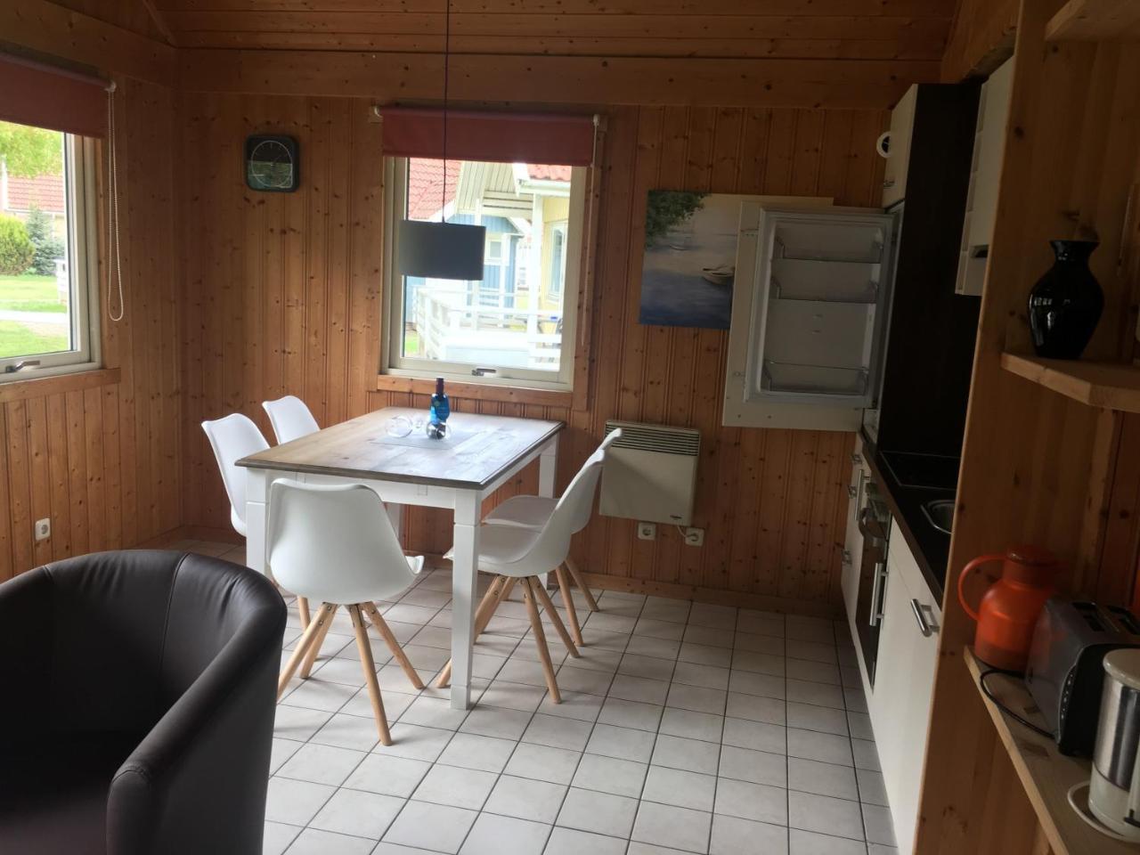 Regenbogen Ferienanlage - Skandinavisches Ferienhaus - #68906 Boltenhagen  Buitenkant foto